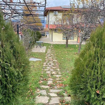 Kot Garden بيت ضيافة